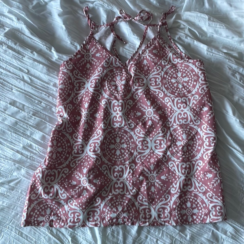 pink & white paisley tank top